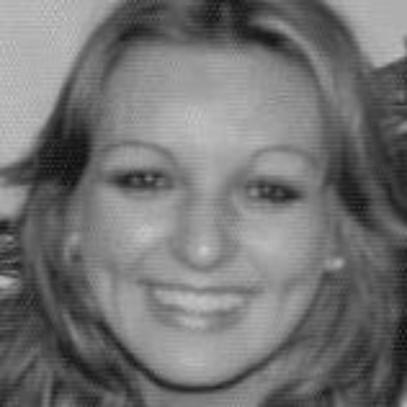 Meet your Posher, Evelyn - Picture 3 of 8